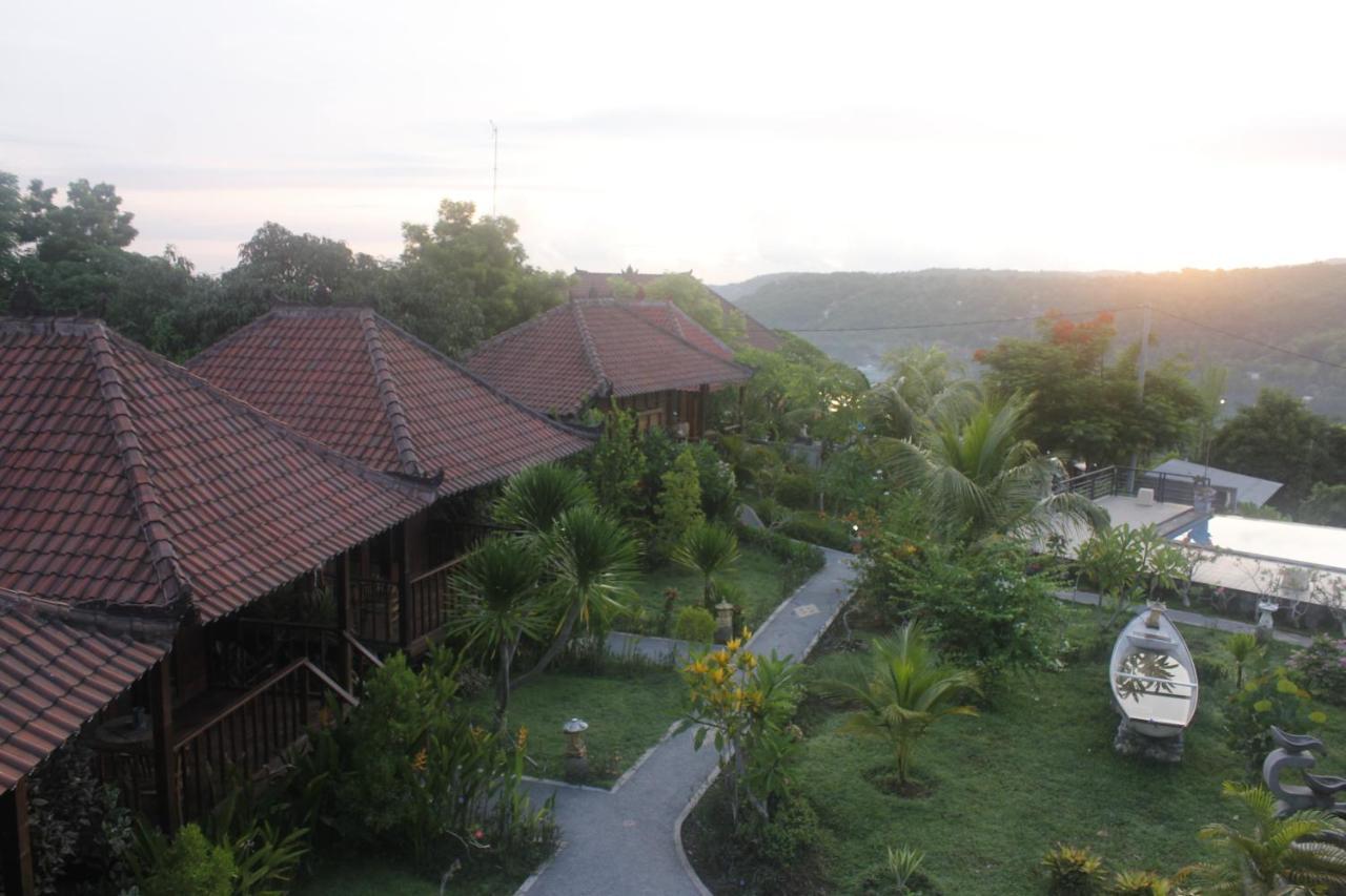 Hotel Dmas Huts Lembongan Extérieur photo
